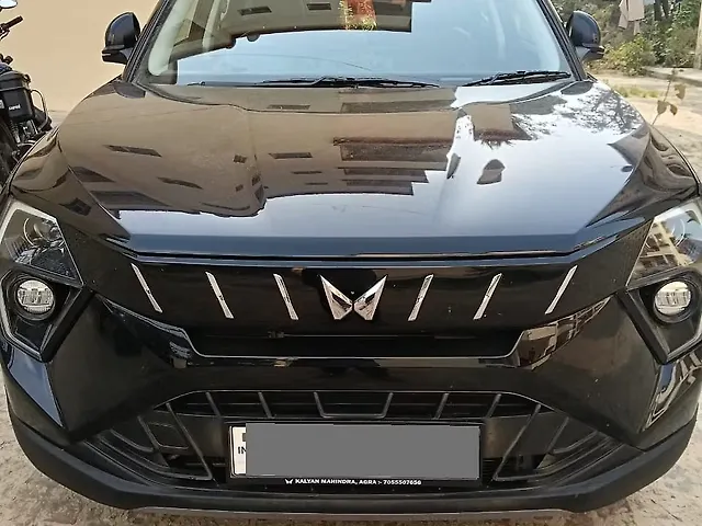 Used 2025 Mahindra XUV300 in Agra