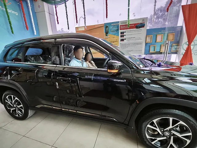 Used 2024 Toyota Urban Cruiser Hyryder in Delhi