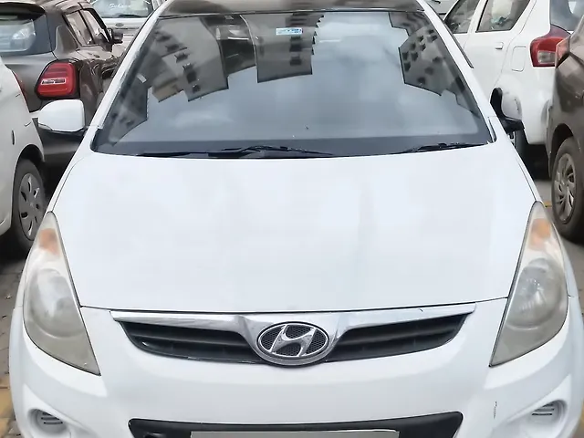 Used 2011 Hyundai i20 in Gandhinagar Used 2011 Hyundai i20 in Gandhinagar