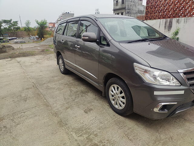 Used Toyota Innova [2013-2014] 2.5 VX 8 STR BS-IV in Haldwani