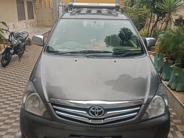 Used 2011 Toyota Innova in Hisar