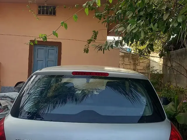 Used 2009 Maruti Suzuki Swift in Gandhidham