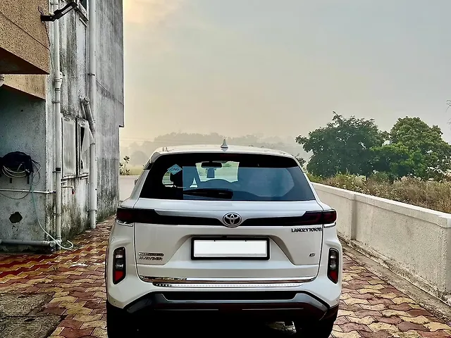 Used 2024 Toyota Urban Cruiser Hyryder in Delhi Used 2024 Toyota Urban Cruiser Hyryder in Delhi
