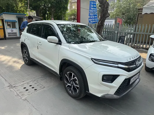 Used 2024 Toyota Urban Cruiser Hyryder in Delhi