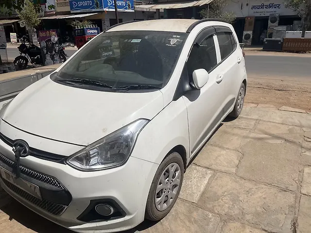 Used 2016 Hyundai Grand i10 in Chhatarpur