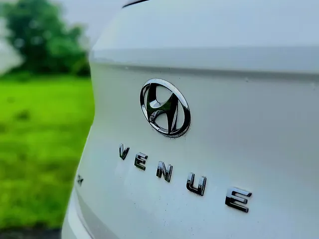 Used Hyundai Venue [2022-2023] SX 1.5 CRDi in Surat
