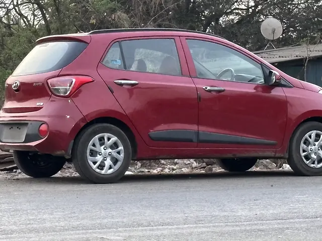 Used 2017 Hyundai Grand i10 in Silvassa Used 2017 Hyundai Grand i10 in Silvassa