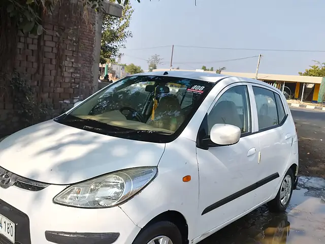 Used 2010 Hyundai i10 in Bhavnagar
