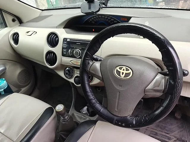 Used 2013 Toyota Etios in Nashik