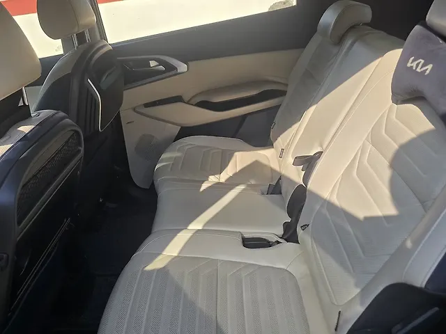 Used Kia Carens [2023-2024] Luxury Plus 1.5 Diesel AT 7 STR [2023-2024] in Pune