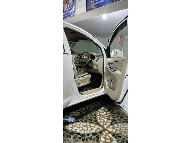 Used Toyota Innova [2005-2009] 2.5 E in Jalgaon