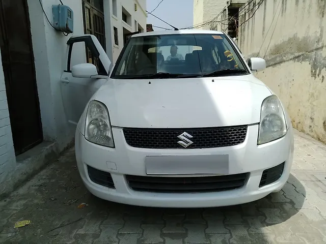 Used 2015 Maruti Suzuki Swift DZire in Chandigarh
