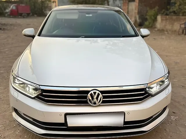 Used 2018 Volkswagen Passat in Batala