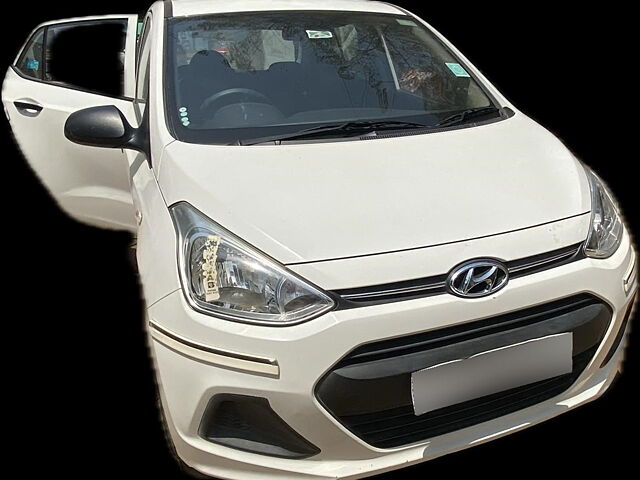 Used 2013 Hyundai Grand i10 in Gandhinagar