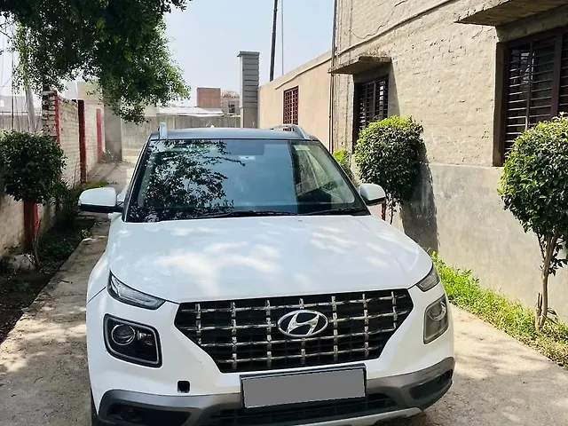 Used 2022 Hyundai Venue in Kanpur