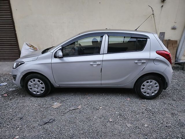 Used 2012 Hyundai i20 in Dehradun