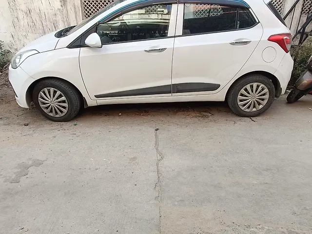 Used 2013 Hyundai Grand i10 in Jaipur