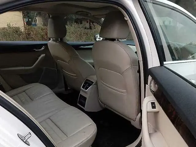 Used Skoda Octavia [2015-2017] 1.8 TSI Style Plus AT in Bangalore