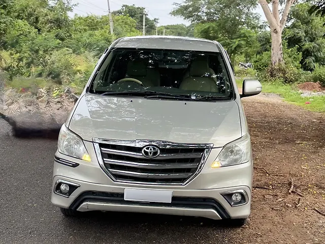 Used 2014 Toyota Innova in Hyderabad