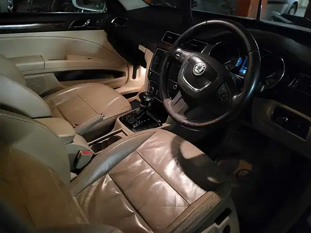 Used Skoda Superb [2009-2014] Elegance 1.8 TSI AT in Bangalore
