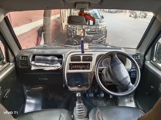 Used 2017 Maruti Suzuki Eeco in Rajkot Used 2017 Maruti Suzuki Eeco in Rajkot