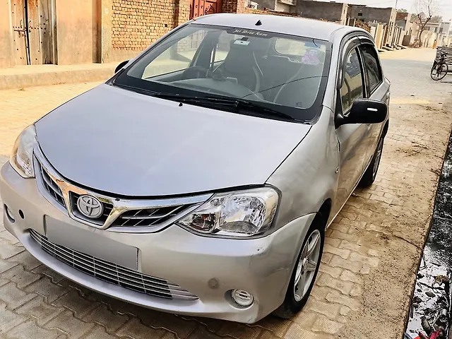 Second Hand 2011 Toyota Etios Liva GD for sale at Rs. 1,80,000 in Sirsa.