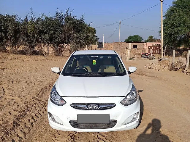 Used 2013 Hyundai Verna in Sriganganagar