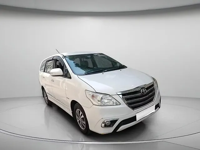 Used 2015 Toyota Innova in Pune