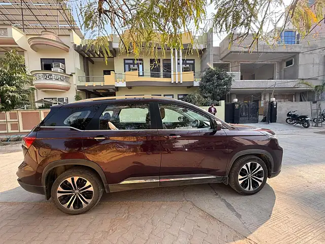 Used MG Hector Plus [2020-2023] Sharp 2.0 Diesel Turbo MT 6-STR Dual Tone in Kota