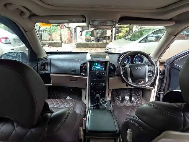 Used Mahindra XUV500 [2015-2018] W10 in Nashik