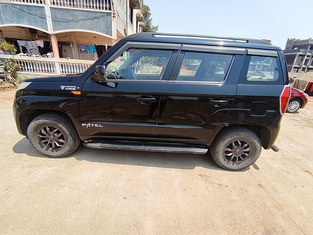 Used Mahindra TUV300 [2015-2019] T8 in Vapi