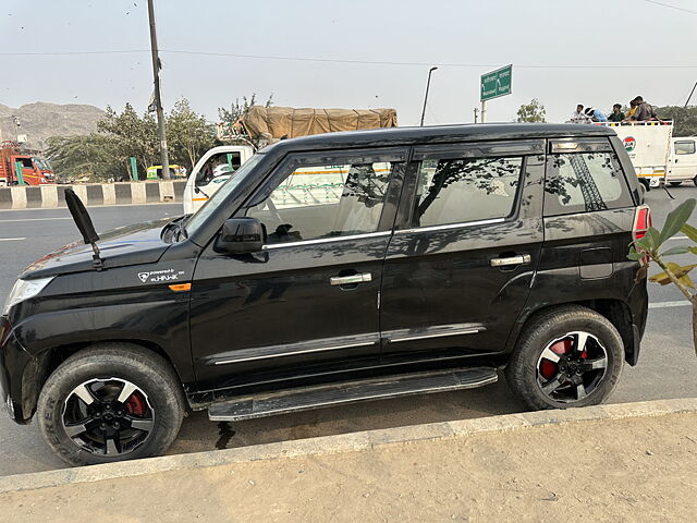 Used Mahindra TUV300 [2015-2019] T4 Plus in Delhi