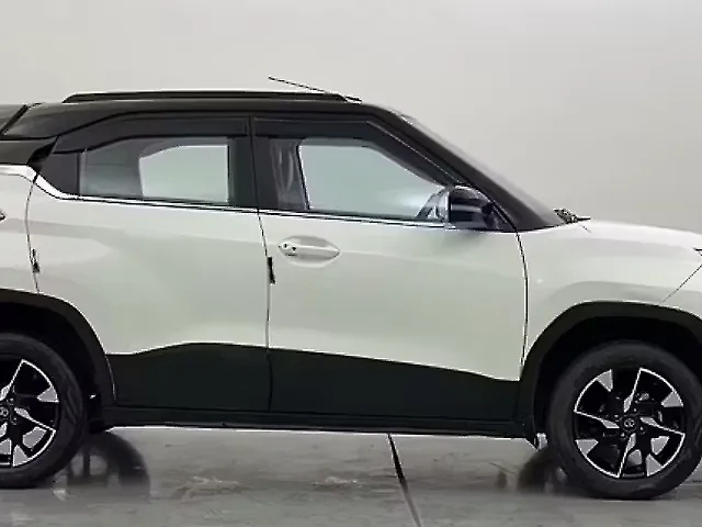 Used 2022 Tata Punch in Delhi