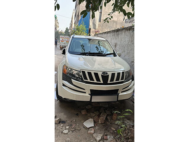 Used 2015 Mahindra XUV500 in Delhi