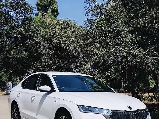 Used Skoda Octavia L&K 2.0 in Bangalore