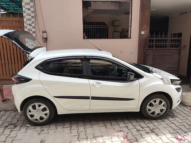 Used 2022 Tata Altroz in Gurgaon