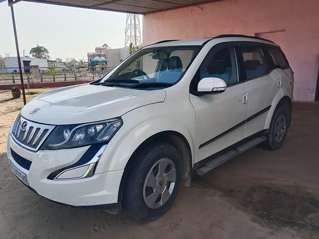Used 2016 Mahindra XUV500 in Sikar
