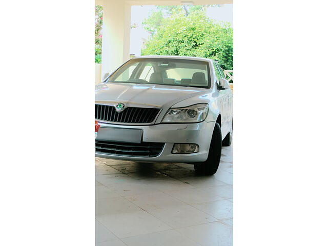 Used 2010 Skoda Laura in Amravati