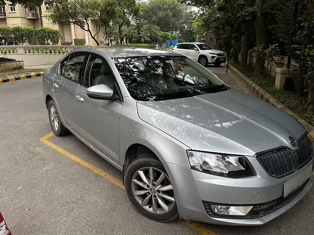 Used 2015 Skoda Octavia in Delhi