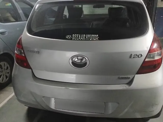 Used 2011 Hyundai i20 in Lucknow