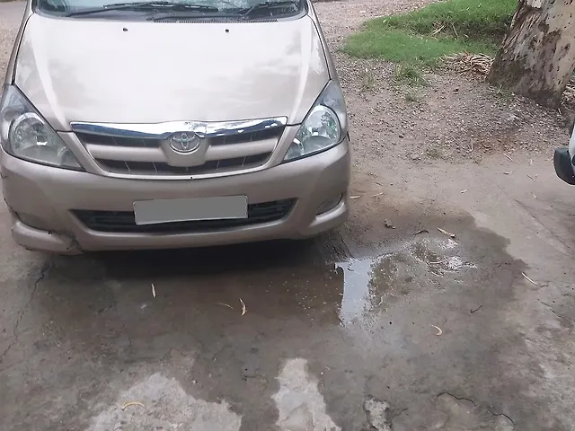 Used 2006 Toyota Innova in Shimla