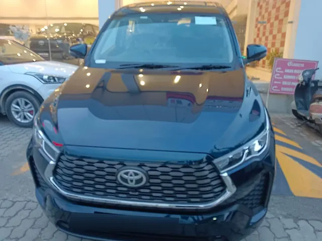 Used 2025 Toyota Innova Hyrcross in Delhi