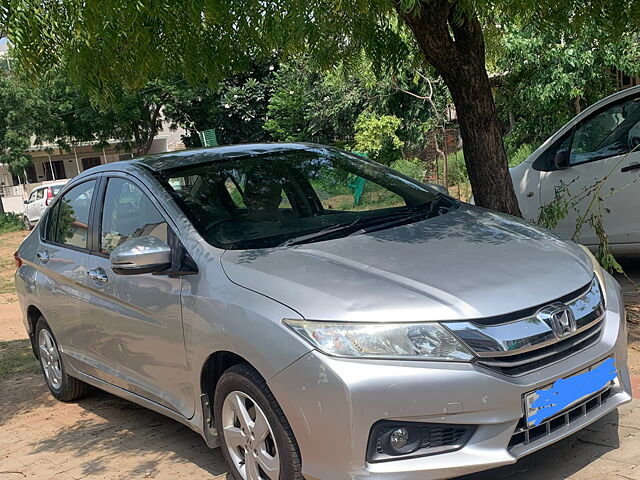 Used 2014 Honda City in Gandhinagar