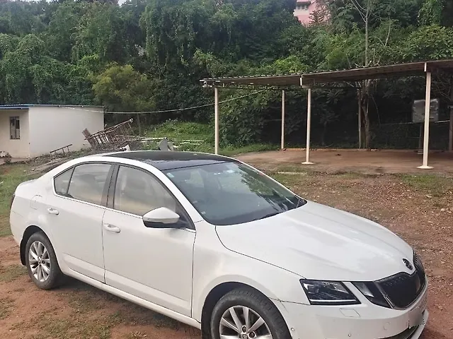 Used Skoda Octavia [2017-2021] 2.0 TDI CR Style Plus AT [2017] in Bangalore
