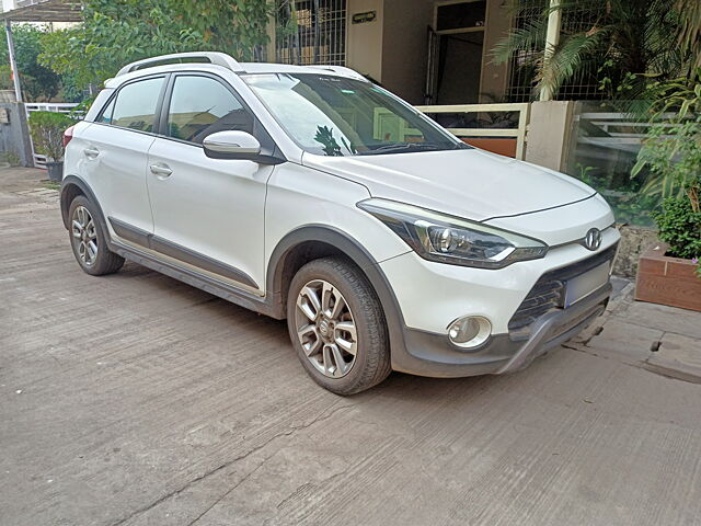 Used 2017 Hyundai i20 Active in Raipur