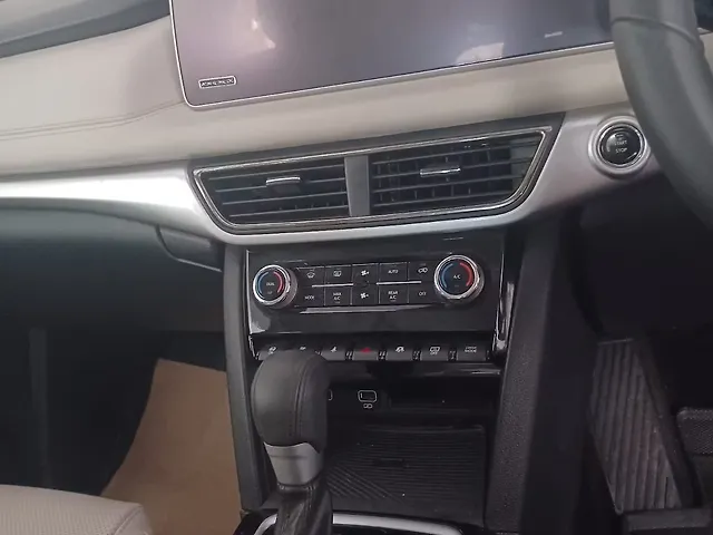 Used Mahindra XUV700 AX7 Luxury Pack Diesel AT 7 STR in Bangalore