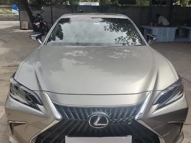 Used Lexus ES 300h Exquisite in Chennai