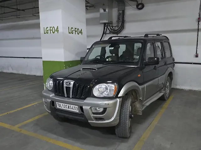 Used 2014 Mahindra Scorpio in Faizabad