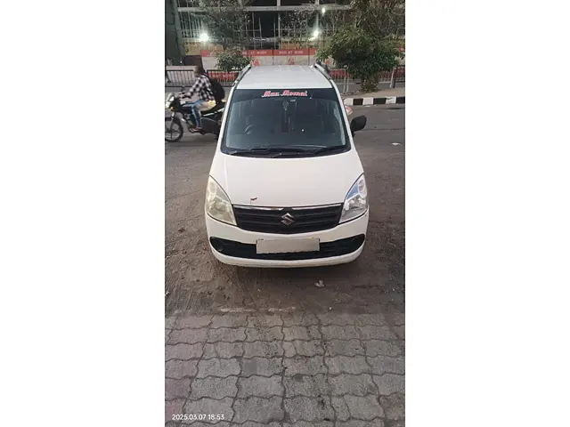 Used 2012 Maruti Suzuki Wagon R in Surat