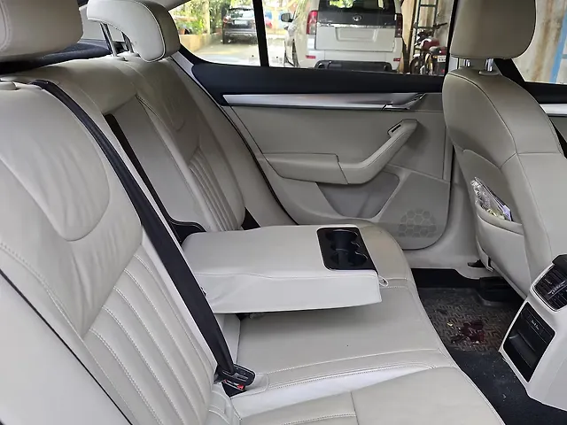 Used Skoda Octavia [2017-2021] 2.0 TDI CR Style AT in Pune